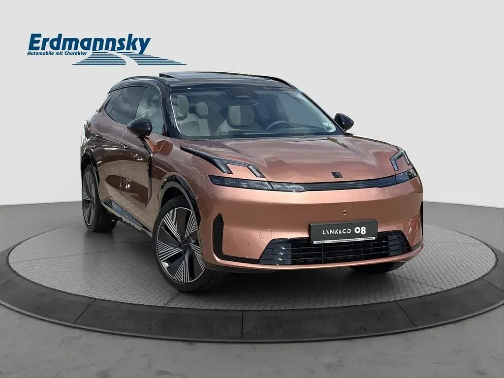 Neu Lynk & Co 08 349 PS (256 kW) 2026 Grün SUV