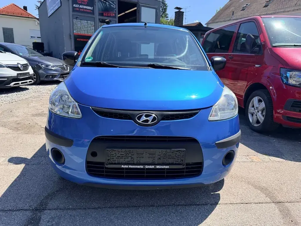 Gebraucht Hyundai i10 67 PS (49 kW) 2010 Blau Kleinwagen
