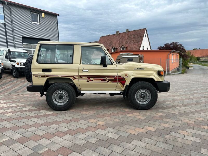 Gebraucht Toyota Land Cruiser 272 PS (200 kW) 2024 SUV