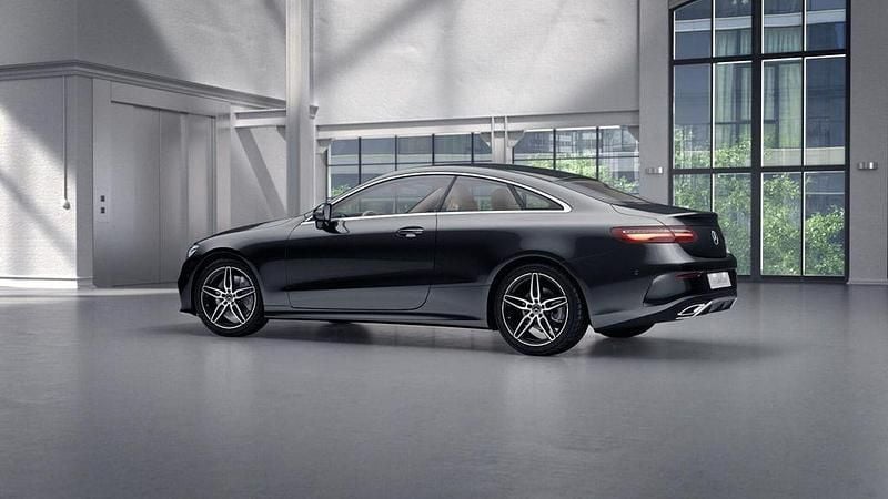 Gebraucht Mercedes E300 AMG 245 PS (180 kW) 2018 Obsidianschwarz metallic Coupé