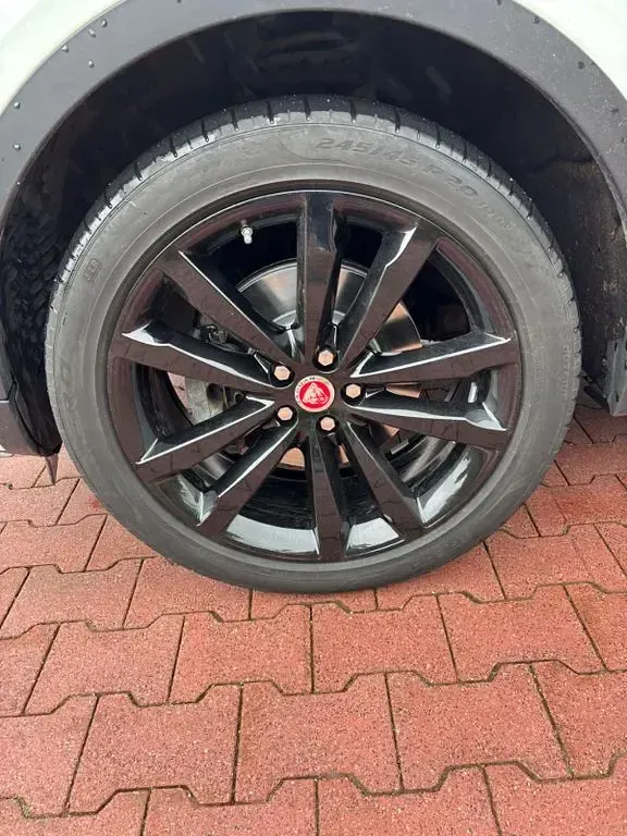 Begagnad Jaguar E-Pace R-Dynamic 179 HK (131 kW) 2018 Vit SUV