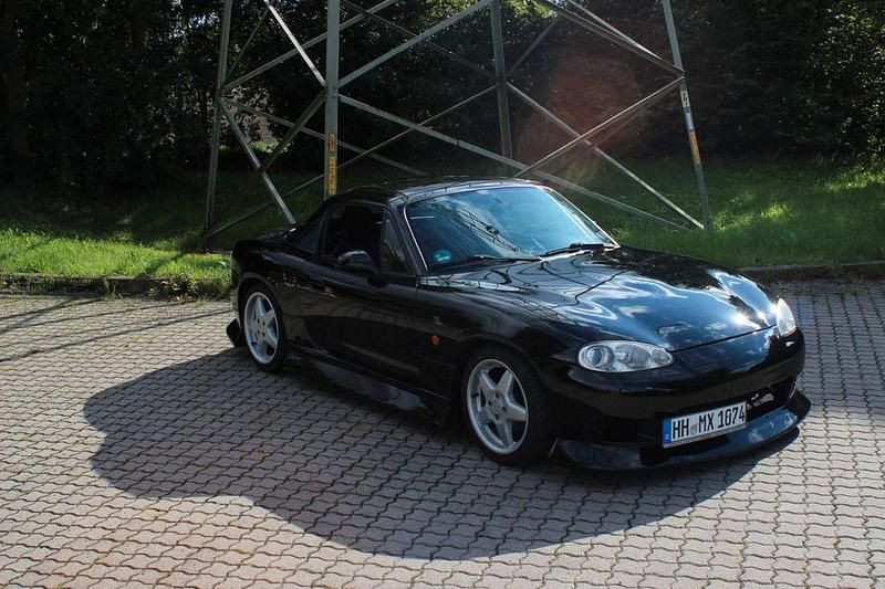 Gebraucht Mazda MX5 139 PS (102 kW) 2001 Schwarz Cabrio