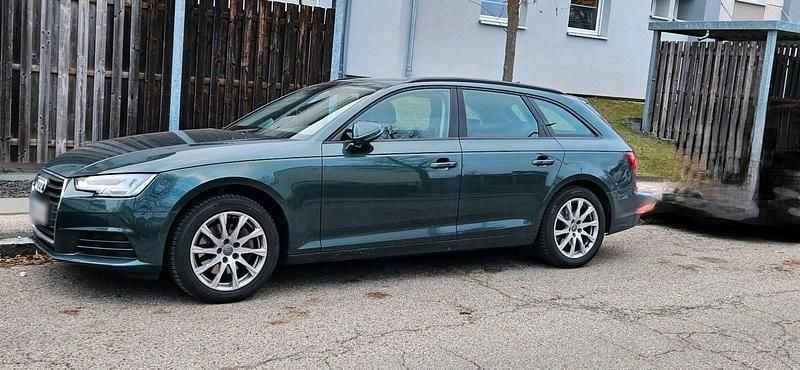 Gebraucht Audi A4 190 PS (139 kW) 2019 Grün Kombi