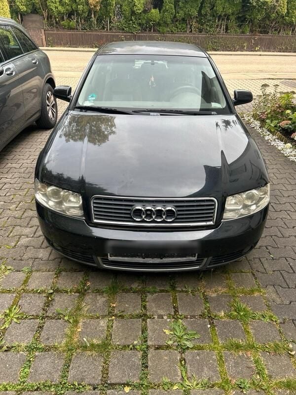 Schwarz Gebraucht 2001 Audi A4 Limousine | 1.000 € (Superpreis) - Bild 1/4