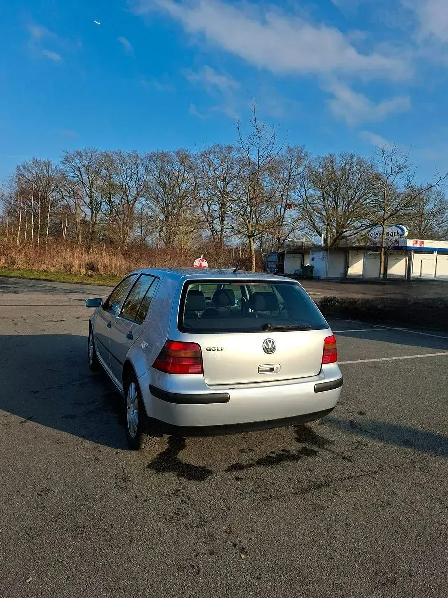 Gebraucht VW Golf IV Edition 75 PS (55 kW) 2002 Silber Kombi