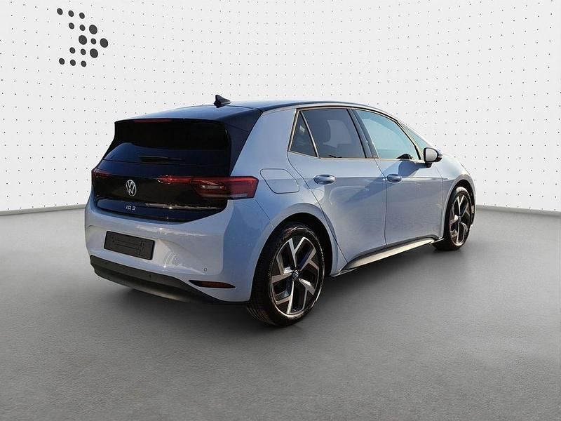 Gebraucht VW ID.3 Pro 150 kW (204 PS) 2023 Gletscherweiß metallic Kleinwagen