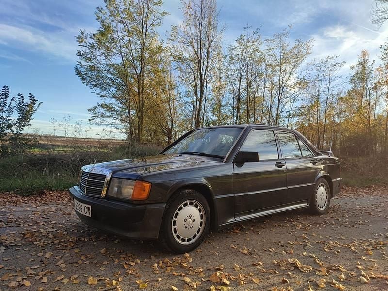 Schwarz Gebraucht 1987 Mercedes 190 Limousine | 29.900 € - Bild 1/4