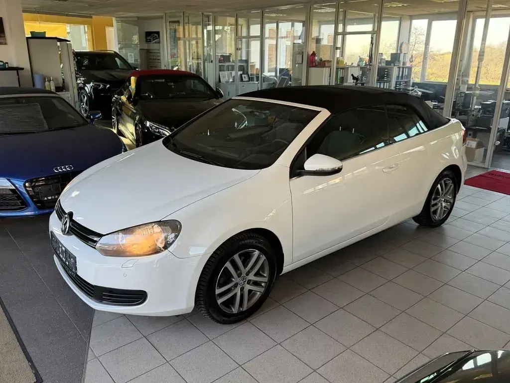 Gebraucht VW Golf Cabriolet Basis 105 PS (77 kW) 2012 Weiß Cabrio