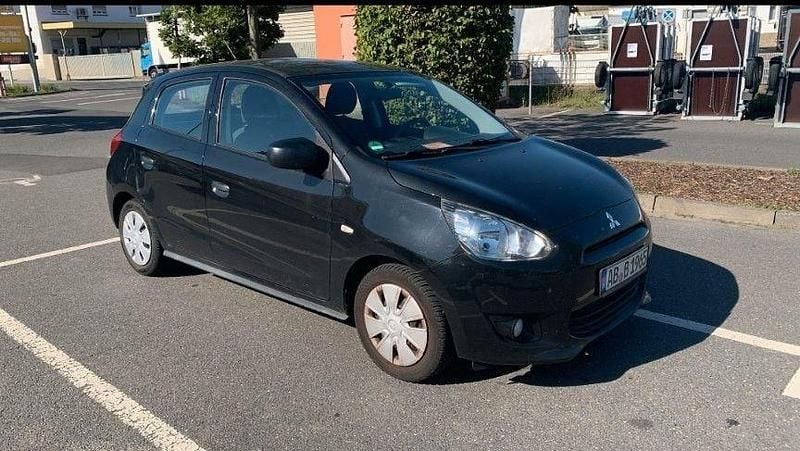 Schwarz Gebraucht 2014 Mitsubishi Space Star Plus Kleinwagen | 3.500 € (Fairer Preis) - Bild 1/4