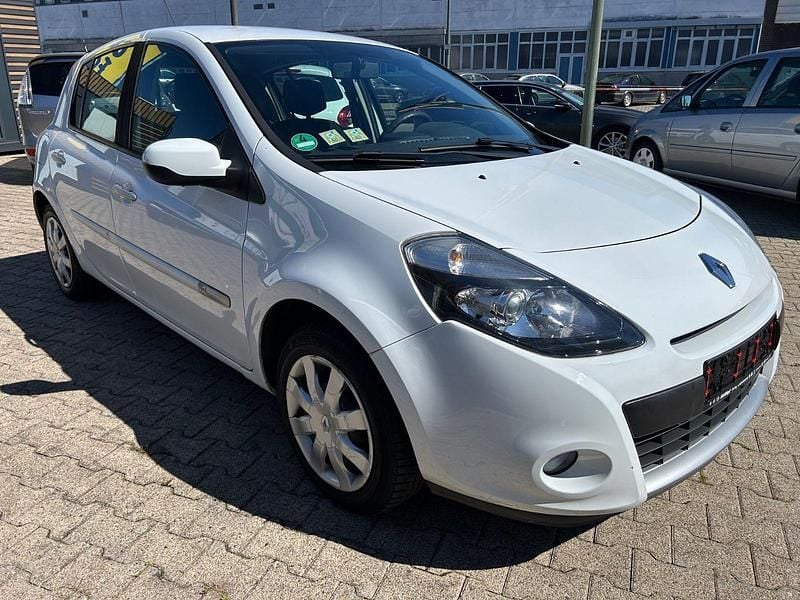 Gebraucht Renault Clio III Dynamique 75 PS (55 kW) 2009 Weiß Kleinwagen