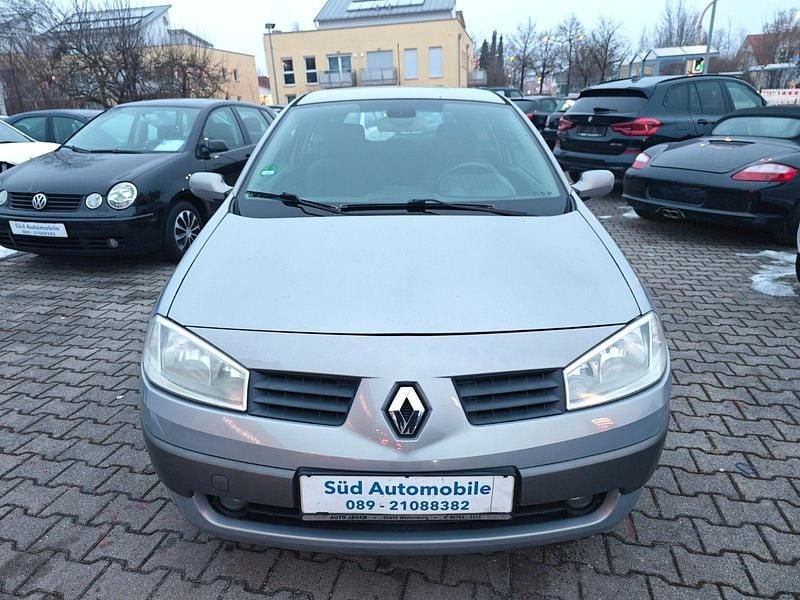 Gebraucht Renault Mégane II Authentique 98 PS (72 kW) 2003 Silber Limousine