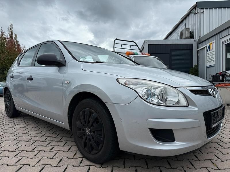 Gebraucht Hyundai i30 109 PS (80 kW) 2008 Silber Limousine