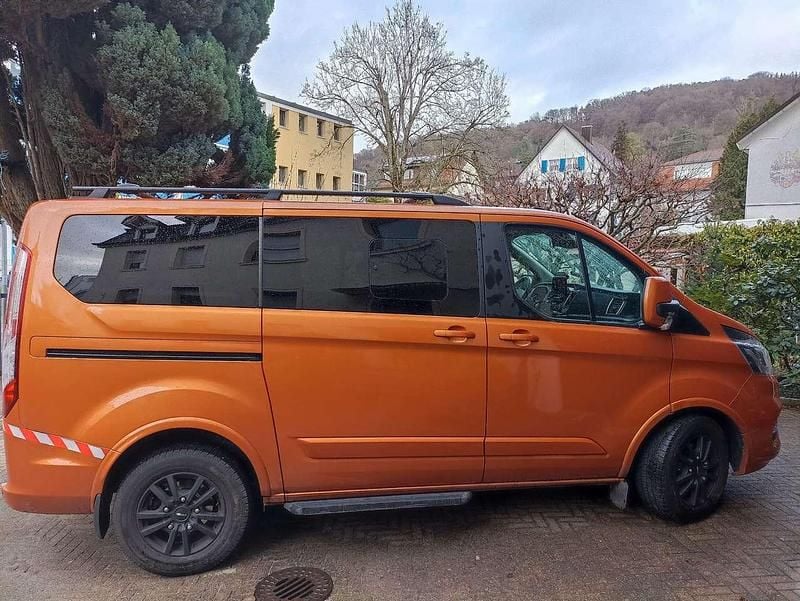 Orange Gebraucht 2021 Ford Tourneo Titanium X Van / Kleinbus | 35.500 € (Superpreis) - Bild 1/4