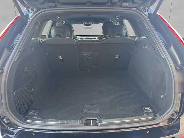 Gebraucht Volvo XC60 Plus 250 PS (183 kW) 2024 Schwarz SUV