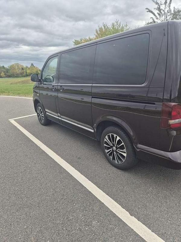 Gebraucht VW Multivan Highline 179 PS (131 kW) 2015 Van