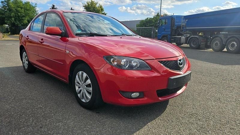 Rot Gebraucht 2005 Mazda 2 Comfort Limousine | 1.500 € (Fairer Preis) - Bild 1/4