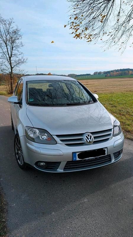 Silber Gebraucht 2006 VW Golf Plus Cross Goal Van / Kleinbus | 1.900 € (Superpreis) - Bild 1/4
