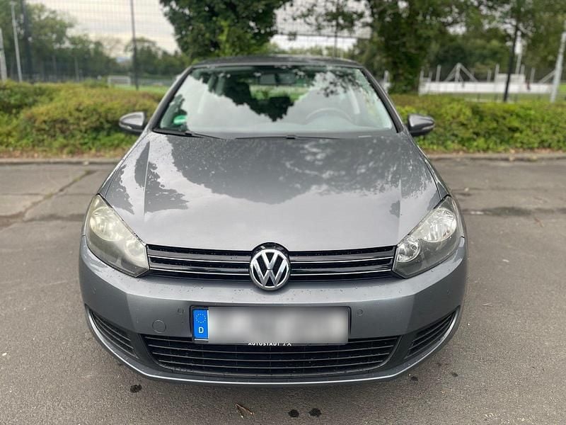 Grau Gebraucht 2009 VW Golf VI Limousine | 3.300 € (Guter Preis) - Bild 1/4
