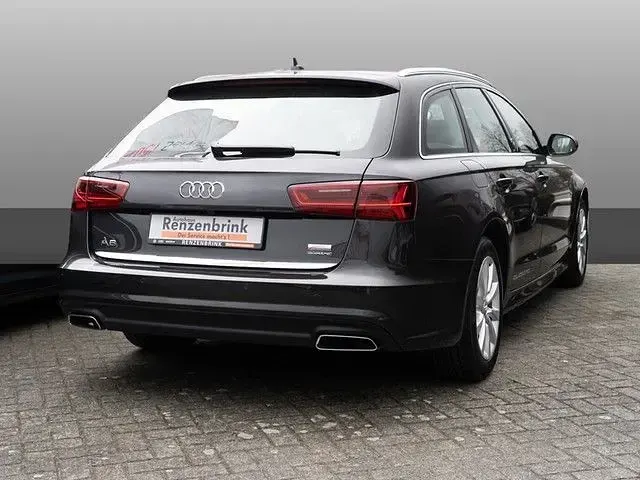 Gebraucht Audi A6 Sport 218 PS (160 kW) 2016 Grau Kombi