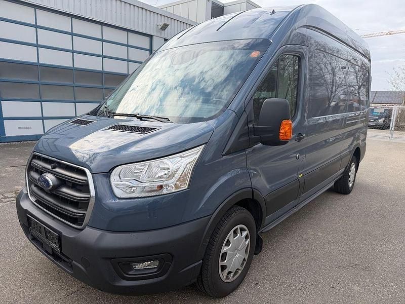 Gebraucht Ford Transit Trend 131 PS (96 kW) 2020 Grau Limousine