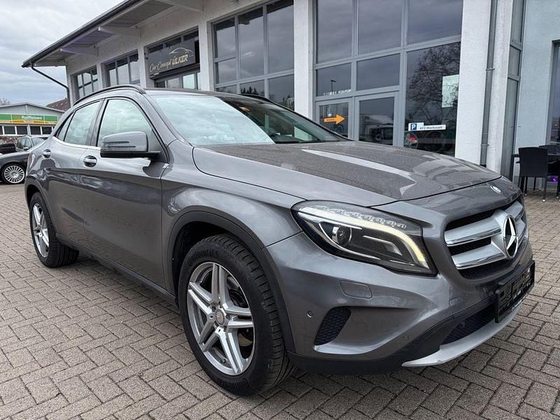 Gebraucht Mercedes GLA250 211 PS (155 kW) 2014 Grau SUV