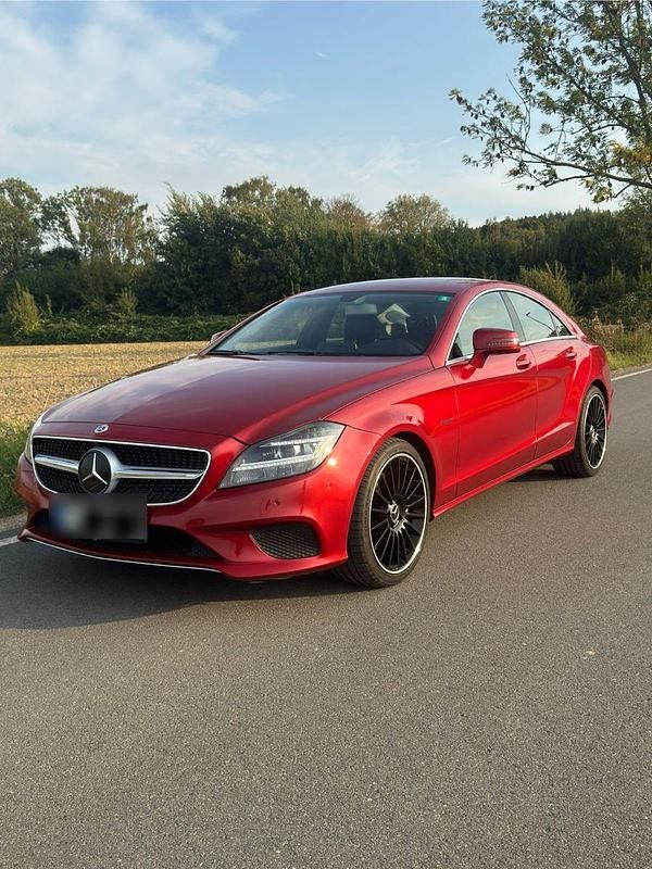 Rot Gebraucht 2016 Mercedes CLS400 Coupé | 27.600 € - Bild 1/4