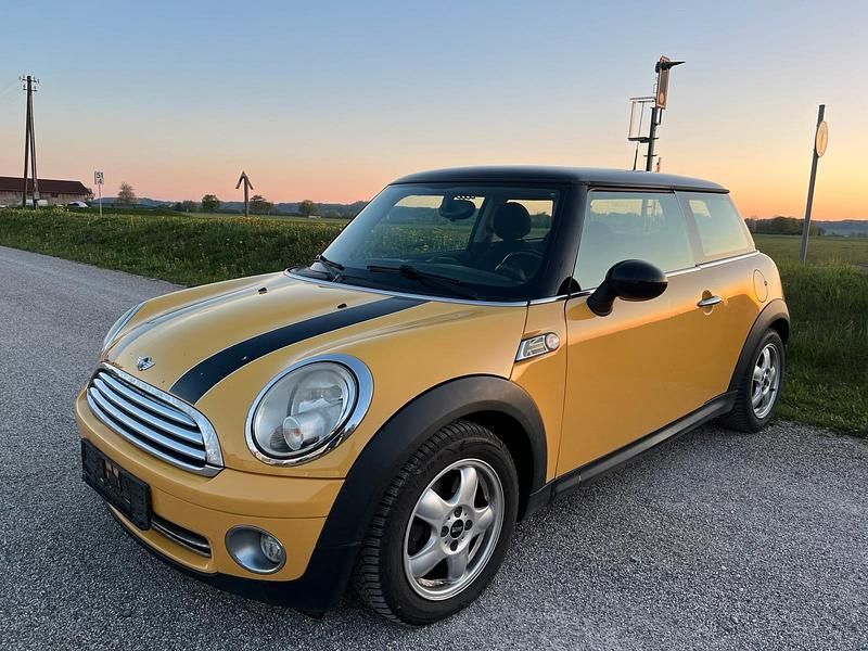 Second-hand Mini Cooper 120 CP (88 kW) 2009 Galben Hatchback