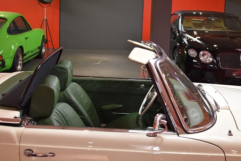 Gebraucht Mercedes 230 150 PS (110 kW) 1966 Weiß Cabrio