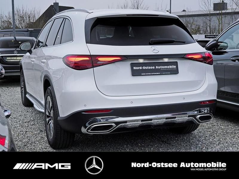Gebraucht Mercedes GLC220 Avantgarde 197 PS (144 kW) 2025 Unilack polarweiß SUV