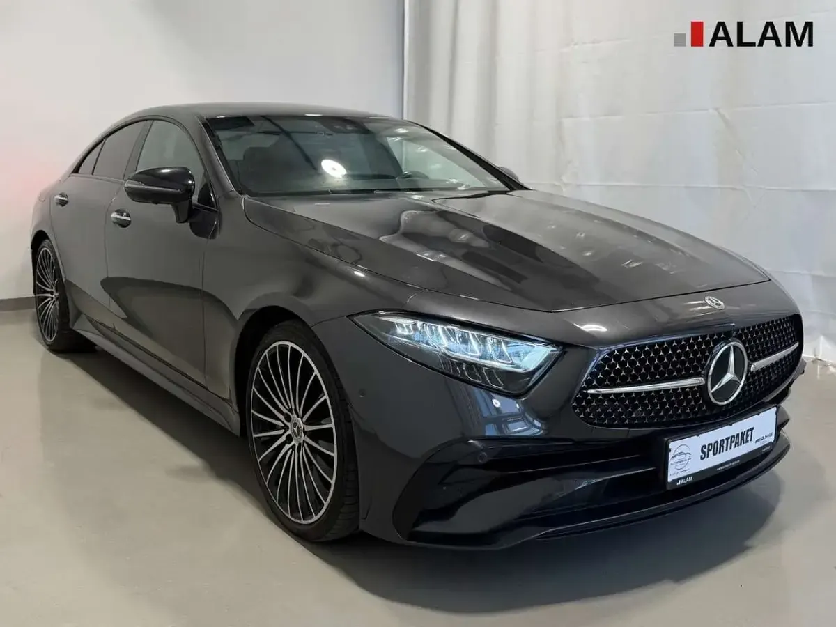 Gebraucht Mercedes CLS300 AMG line 265 PS (194 kW) 2022 Grau Coupé