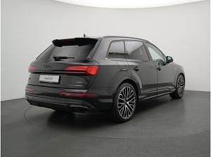 Neu Audi Q7 Business 286 PS (210 kW) 2026 Schwarz (mythosschwarz metallic) SUV