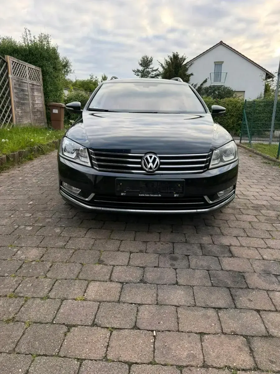 Gebraucht VW Passat 160 PS (117 kW) 2012 Schwarz Kombi