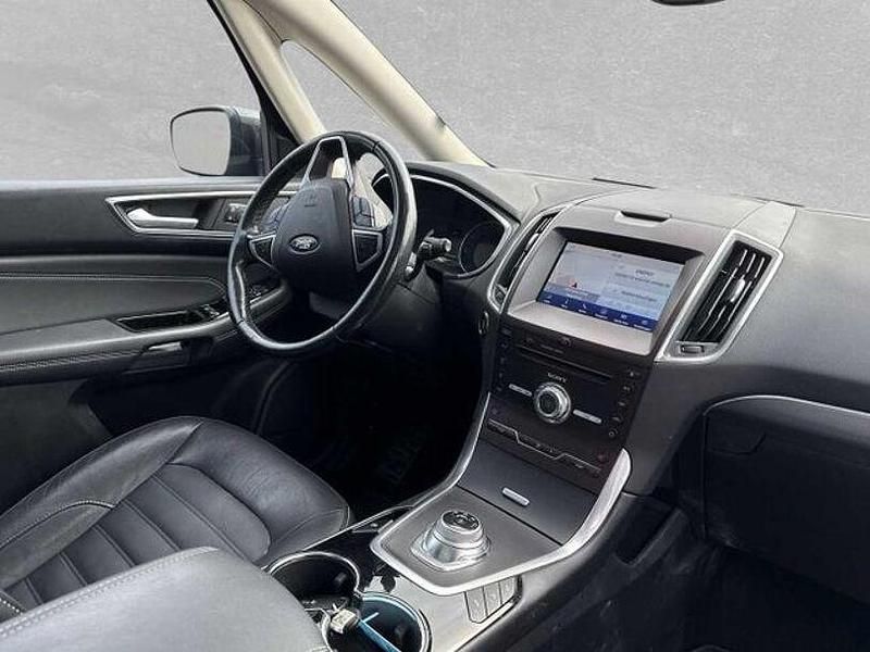 Gebraucht Ford Galaxy Titanium 241 PS (177 kW) 2020 Grau (magneticgrau metallic) Van / Kleinbus