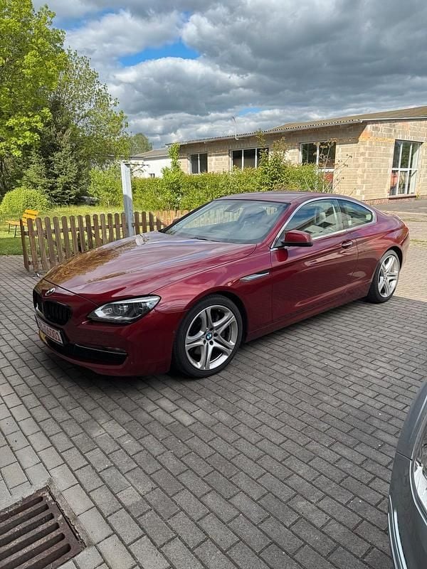 Rot Gebraucht 2011 BMW 640 Sport Line Coupé | 17.500 € (Superpreis) - Bild 1/4