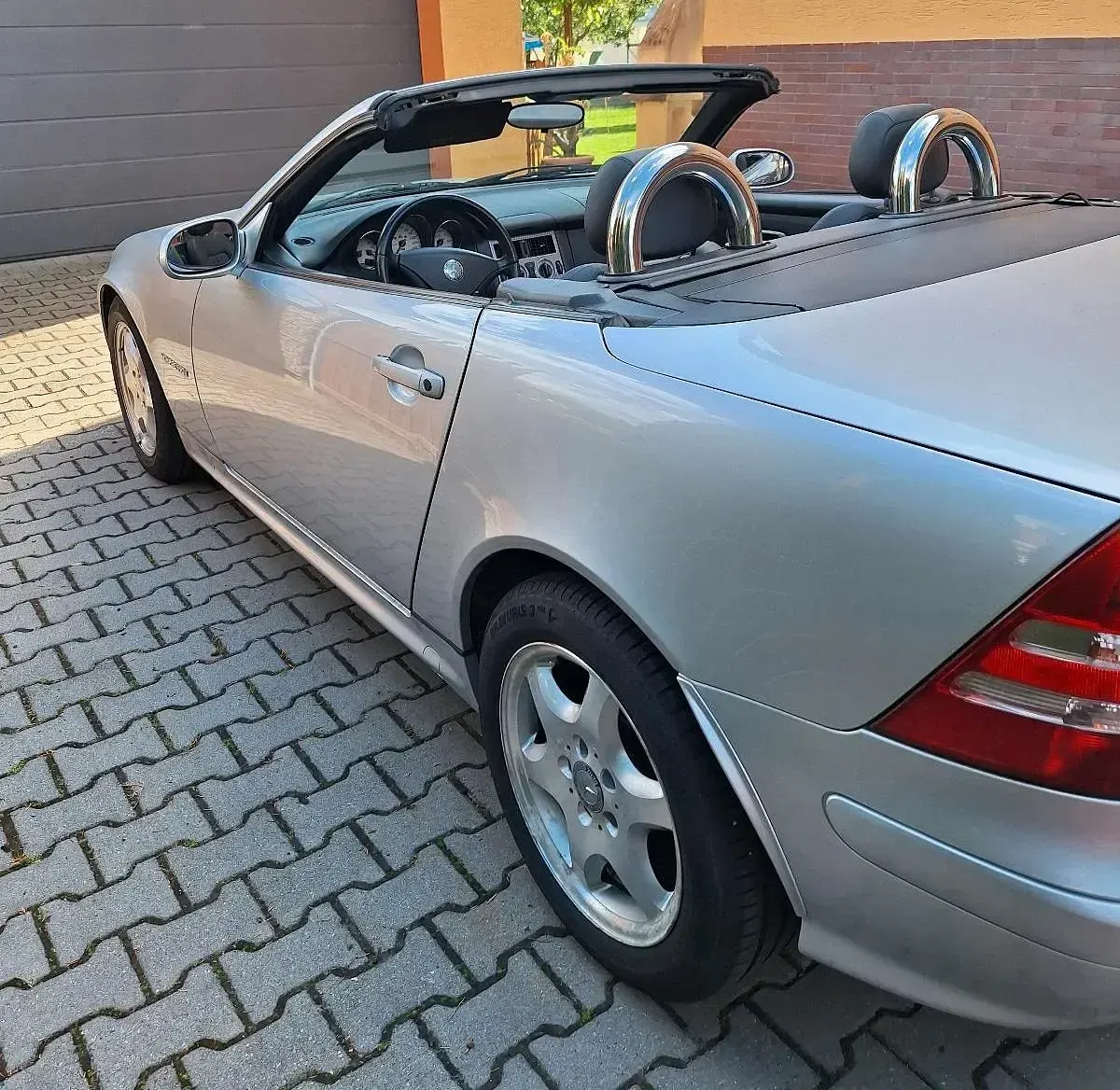 Gebraucht Mercedes SLK230 190 PS (139 kW) 2000 Silber Cabrio