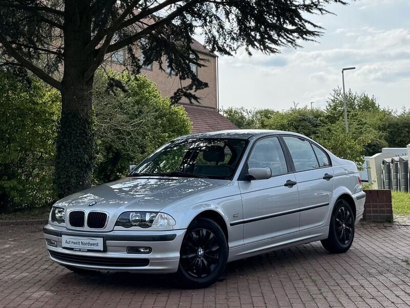 Grau Gebraucht 1999 BMW 318 Limousine | 4.999 € (Teuer) - Bild 1/4