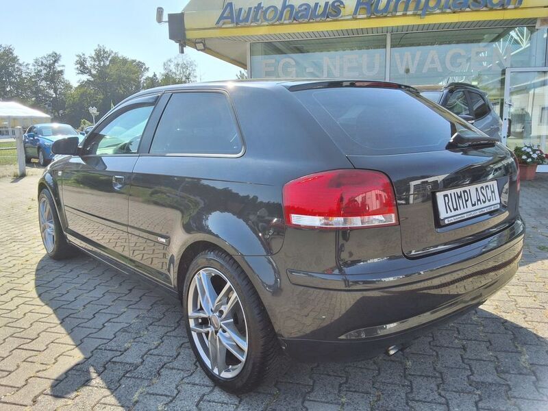 Gebraucht Audi A3 Ambition 140 PS (102 kW) 2004 Schwarz Kleinwagen