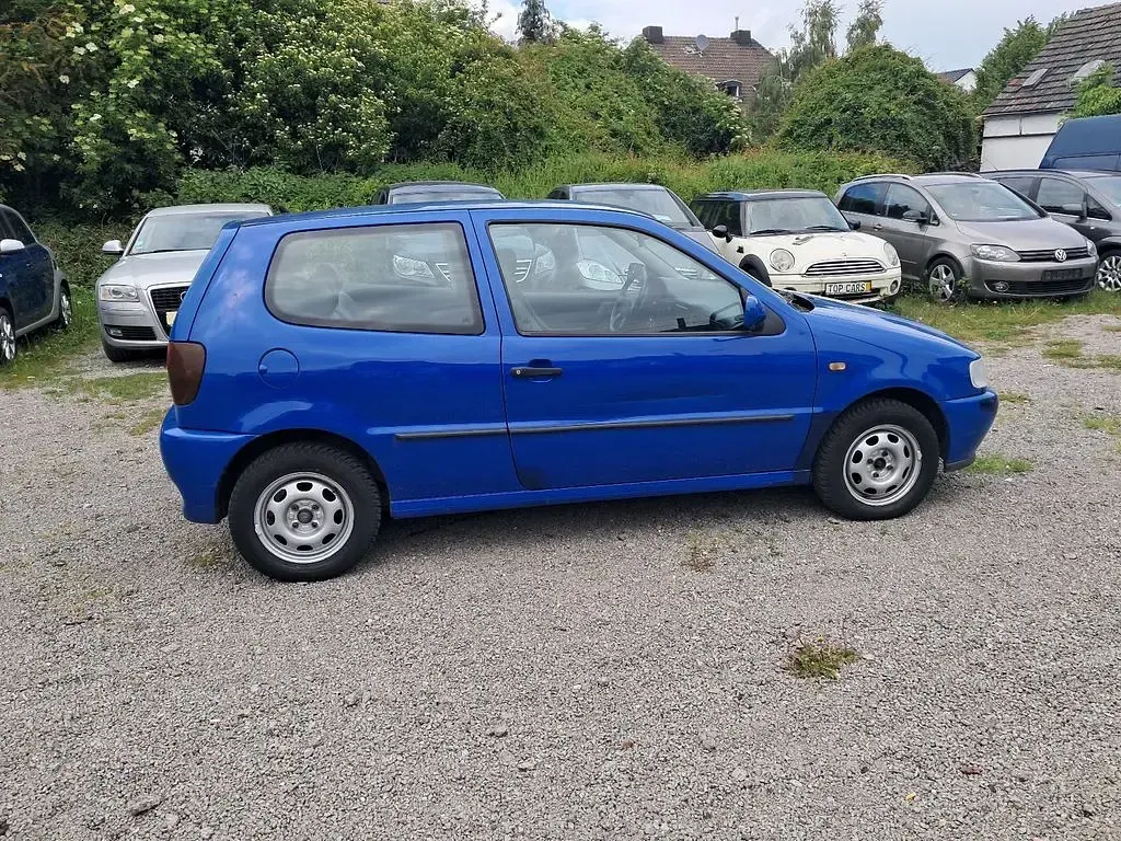 Usata VW Polo Comfortline 60 CV (44 kW) 1998 Blu Berlina