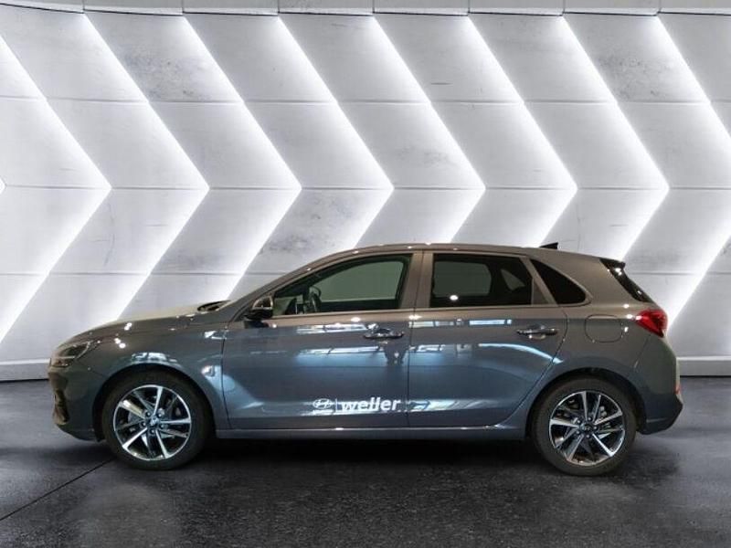 Gebraucht Hyundai i30 Advantage 101 PS (74 kW) 2024 Grau Limousine