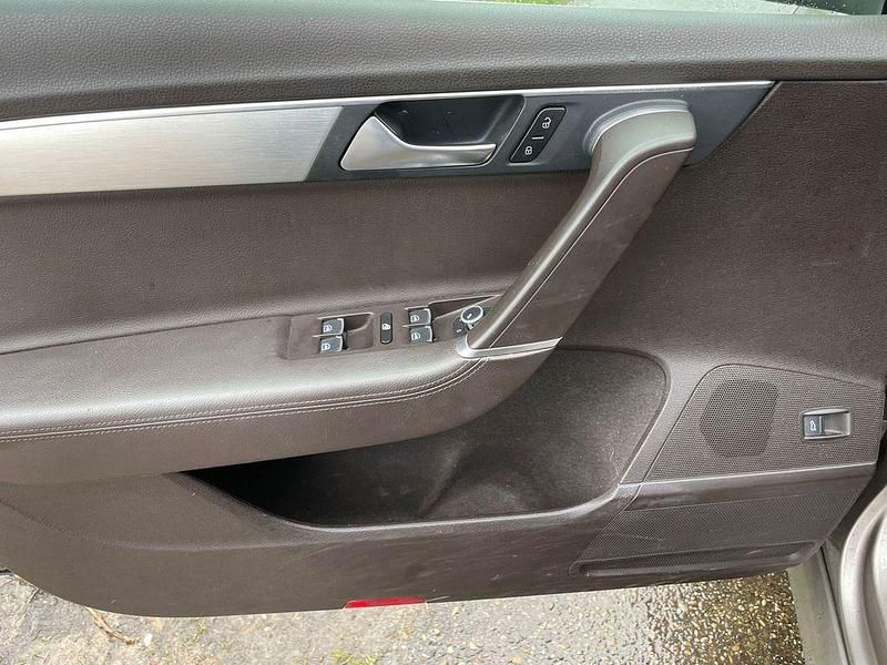 Gebraucht VW Passat Highline 105 PS (77 kW) 2011 Braun Kombi