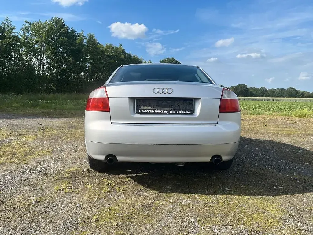 Gebraucht Audi A4 163 PS (119 kW) 2004 Silber Limousine