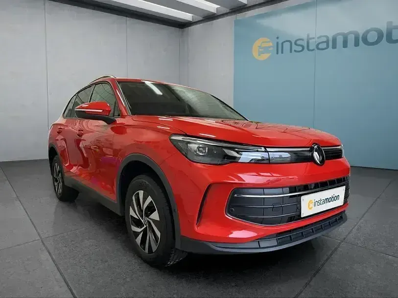 Gebraucht VW Tiguan 204 PS (150 kW) 2025 Rot SUV