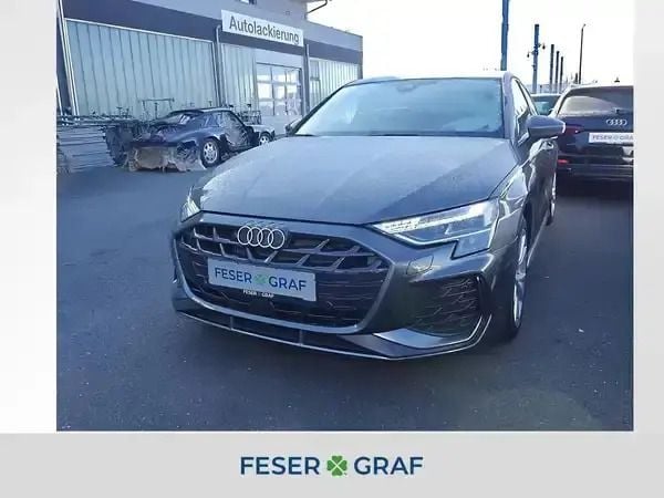 Daytonagrau perleffekt Gebraucht 2024 Audi A3 Sportback Ambiente Limousine | 31.440 € (Guter Preis) - Bild 1/4