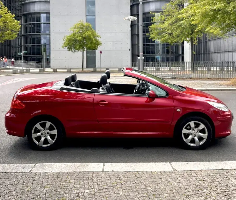 Gebraucht Peugeot 307 CC 140 PS (102 kW) 2007 Rot Cabrio