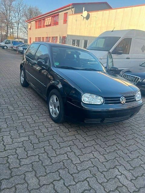 Schwarz Gebraucht 1998 VW Golf Highline Limousine | 3.199 € (Teuer) - Bild 1/4