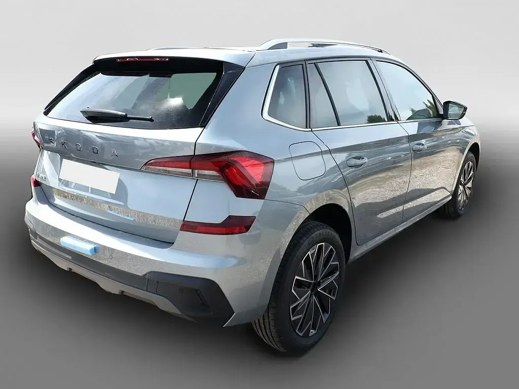 Nowe Skoda Kamiq Dynamic 150 KM (110 kW) 2026 Srebrny SUV
