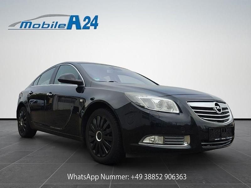 Grau Gebraucht 2012 Opel Insignia Innovation Limousine | 8.999 € (Etwas zu teuer) - Bild 1/4