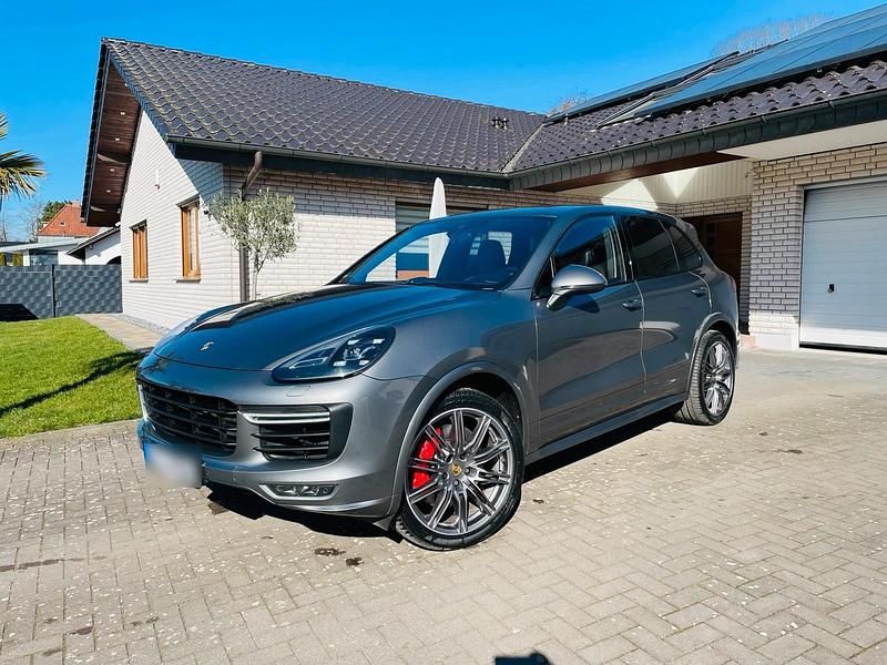 Gebraucht Porsche Cayenne Turbo 519 PS (381 kW) 2015 Grau SUV