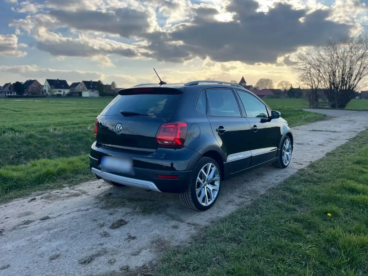 Brugt VW Polo Cross 90 HK (66 kW) 2014 Sort Hatchback