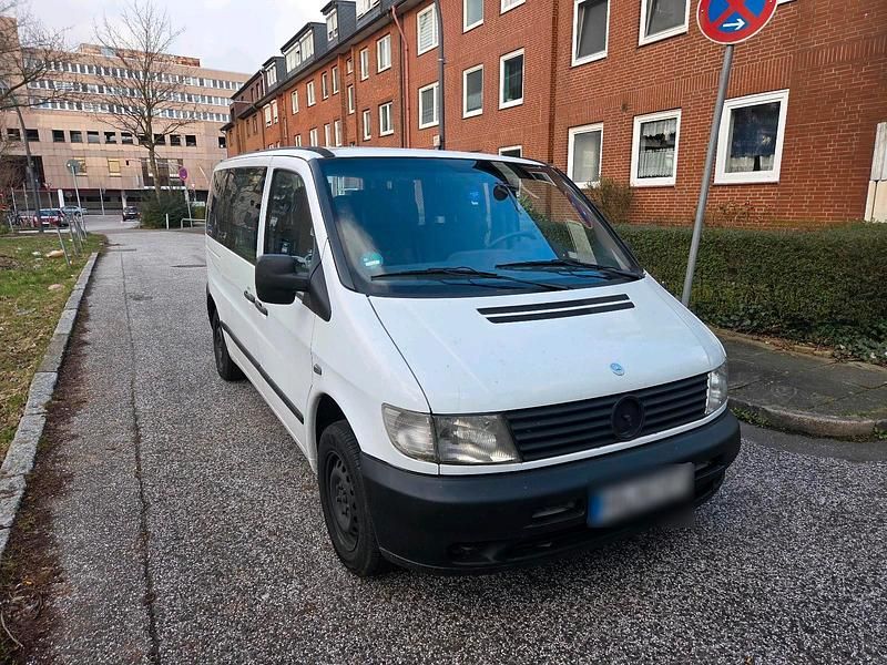 Second-hand Mercedes Vito 102 CP (75 kW) 2002 Alb Van